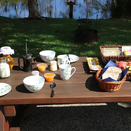 Salamander Bay Bed And Breakfast-2